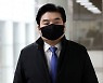 '불법 정치자금' 원유철..항소심서 징역 1년6개월