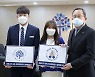 명지대학교 유병진 총장, '스테이 스트롱' 캠페인 참여