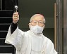 [포토]축복식 주례하는 염수정 추기경