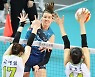 '러츠 39득점 원맨쇼' GS칼텍스, 시즌 두 번째 5연승 질주