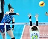 [포토] 러츠 '블로킹 벽을 넘어'