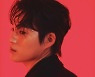 [Y패션] 하이패션을 입은 트로트..김희재, 독보적 소화력으로 화보 완성