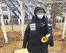 소녀상에 日데상트 패딩이.. 모욕 준 너, 누구냐
