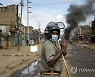 케냐 경찰 15명, 야간통금 단속 과정서 저지른 가혹행위로 피소