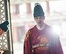 [TV 엿보기] '철인왕후' 김정현이 달라졌다..폭발사고 진실과 반전 펼쳐진다