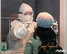 방역당국 "코로나 변이 변수, 12월 악몽으로 돌아갈 수 있다"