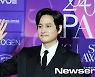 박해준 '상남자의 손인사'[포토엔HD]