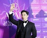 이상이 '지구 반대편 팬들도 볼 수 있는 손인사'[포토엔HD]