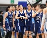 [포토]아쉬운 패배 신한은행, 다 잡은 경기를..