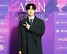 [MD포토] 김재환 '멋진 코트 패션'