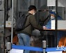 대전 IEM 국제학교에서 125명 코로나 '집단 감염'