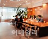 인력 블랙홀이 된 인터넷은행..닥치고 채용(종합)