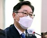 의혹 집중했지만 칼날 무뎠던 野 VS '검찰 개혁' 마무리 당부 與(종합)