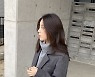 희망과 위로의 색상 '그레이' 롱코트