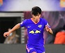 "황희찬은 피르미누 스타일, 모예스 감독이 원하는 유형" [英매체]