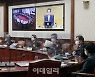 [포토] 정총리 발언 경청하는 국무위원들