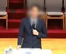 수백 명 수련회..IM선교회 대표 "학교 만드니 안 걸리더라"