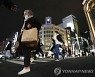 일본 여당 간부들, 코로나19 긴급사태 중 심야 회식 논란