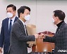 정의용 외교부장관 후보자 내달 5일 인사청문회..참고인 '볼턴' 미정