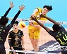 [포토] 김정호 '블로킹보다 빠른 스파이크'