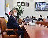 신년 기자회견 하는 김종인 대표
