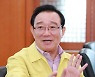 송철호 울산시장, 이진석 청와대 국정상황실장 관련 혐의 부인