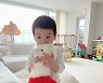 서수연, 아들 담호 사선 앞머리 공개 "♥이필모 작품" [SNS★컷]