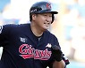 [프로야구] 캠프 코앞인데..이대호 FA 협상은 제자리걸음