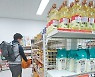 쌀-라면 무료 나눔터 곳곳 2030 청년들이..