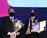 [포토] tvN '온앤오프', '2021 대한민국 퍼스트브랜드 대상' 관찰예능 프로그램 부문 수상