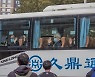 우한서 격리 풀린 'WHO 전문가들'..코로나19 기원 본격 조사
