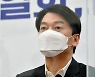 국민의힘, 안철수 입당설 부인.. '내부 소통 부재' 다시 수면 위로