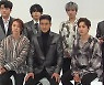슈퍼주니어는 설에 뭘 먹고 뭘 할까?..일상이 한류