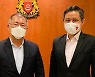 정의선, 싱가포르 총리와 '미래 모빌리티' 논의