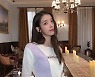 아이유, 사랑스러운 매력 가득..매혹적인 '셀러브리티'