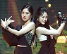 [TD포토] 오마이걸 미미-지호 '아찔한 매력 발산'