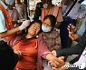 미얀마 2주 연속 '피의 주말'..시위대 최소 4명 총격으로 사망(종합)