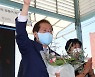 홍준표 "핑계로 성공한 건 김건모뿐"..'고발 사주' 의혹 윤석열 연일 비판