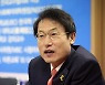 성숙한 민주주의를 향하여-언론과 지식인이라는 중간지대의 붕괴?