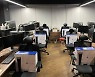 시프트업, 첫 콘솔 '프로젝트:이브' 출시 맞춰 전 직원 PS5 선물