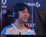 [포토] 롤 국대 원딜 '엔비' 이명준 '이겼다!'