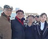 "목놓아 외쳤던 '통일의 문' 포기하지 않고 열테니 편히 쉬소서"