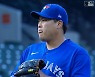 '2⅓이닝 7실점' 류현진 "몸 상태 괜찮다.. 야수들에 미안"