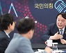 연애 경험 털어놓은 尹·개그맨 될 뻔한 洪..친근감 부각한 국민의힘 주자들