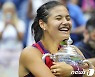 18세 英소녀 US오픈 테니스 우승, 중국서도 난리..왜?