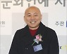 워터마크 찍힌 이미지 사용한 주호민 "해당 작품 전시 후 폐기"