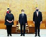 文대통령 "호주, 고마운 나라..전략적 동반자관계 깊어지길"