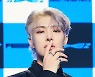 [T포토] 민기 '눈빛에 홀릭'