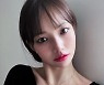 '원조 꼬북좌' 하연수, 진한 화장으로 드러낸 '반전 매력'