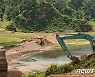 '식량난' 북한 "현대적 관수방법 받들자"